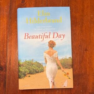 Elin Hilderbrand 'Beautiful Day' Novel - Blue Cover